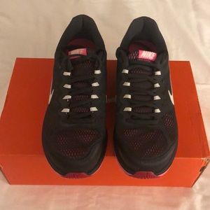 Excellent Condition Nike Dual Fusion Run 3, Sz 7.5